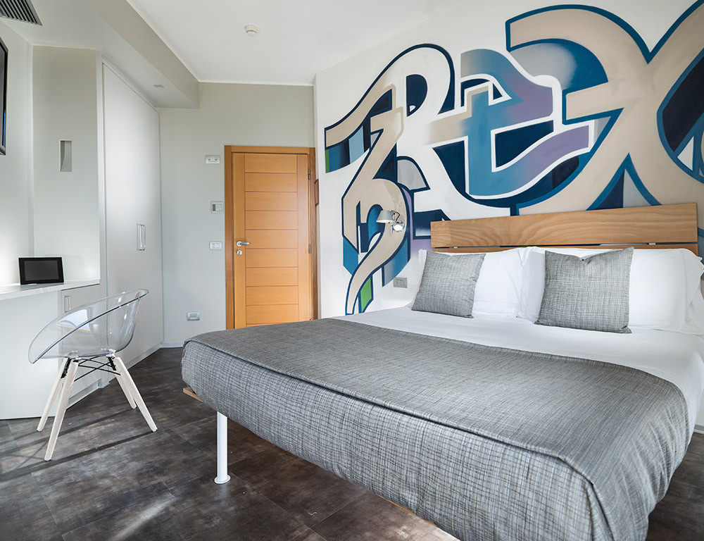 media.Hotel_Rex_Riccione-Camera_UrbanStyle2 1