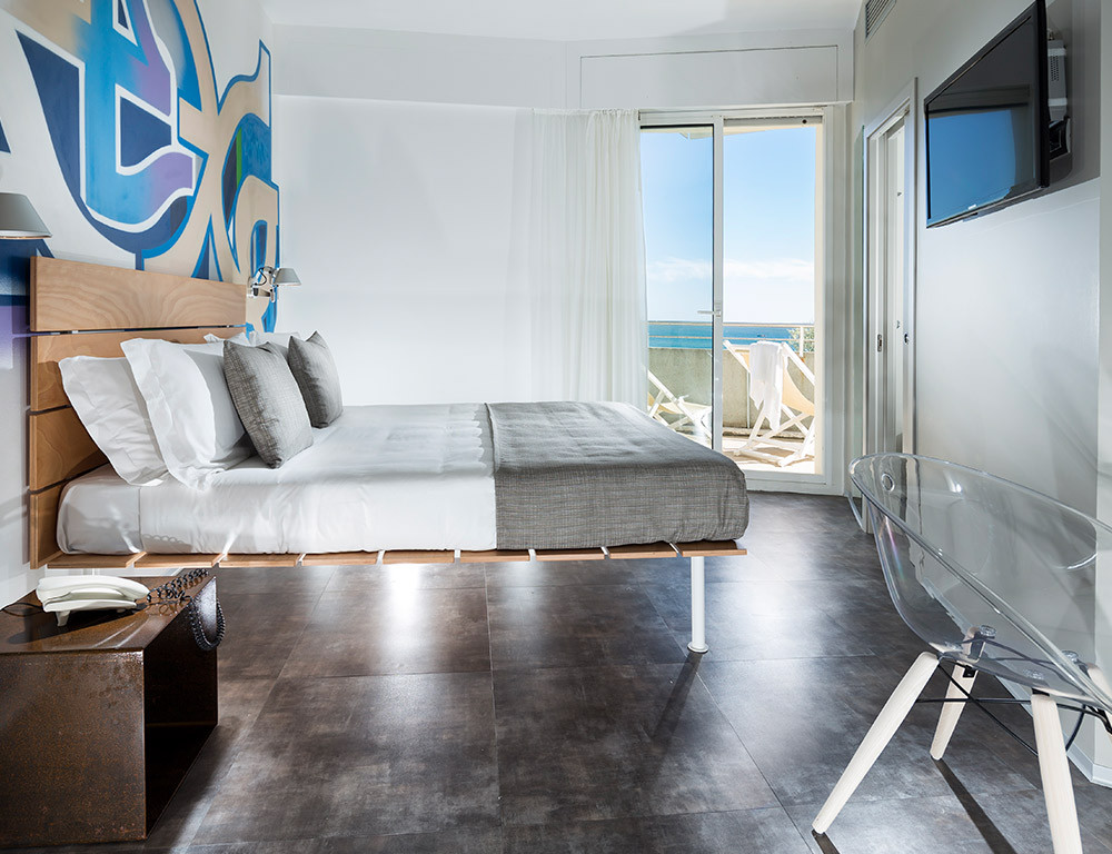 media.Hotel_Rex_Riccione-Camera_UrbanStyle3 1