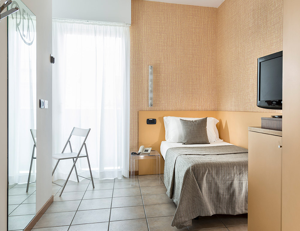 media.First-class---Family-Room-con-vista-mare-laterale3
