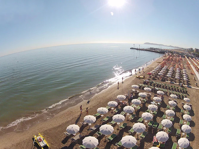media.Hotel_Rex_Riccione-Gallery-Spiaggia3