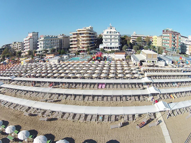 media.Hotel_Rex_Riccione-Gallery-Spiaggia2 1