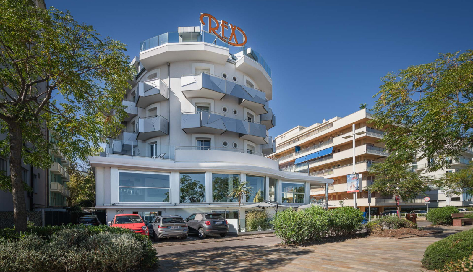 media.Rex Esterni-6